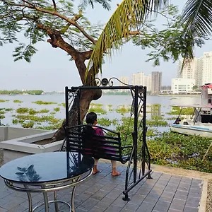 Marina Lounge Гостевой дом